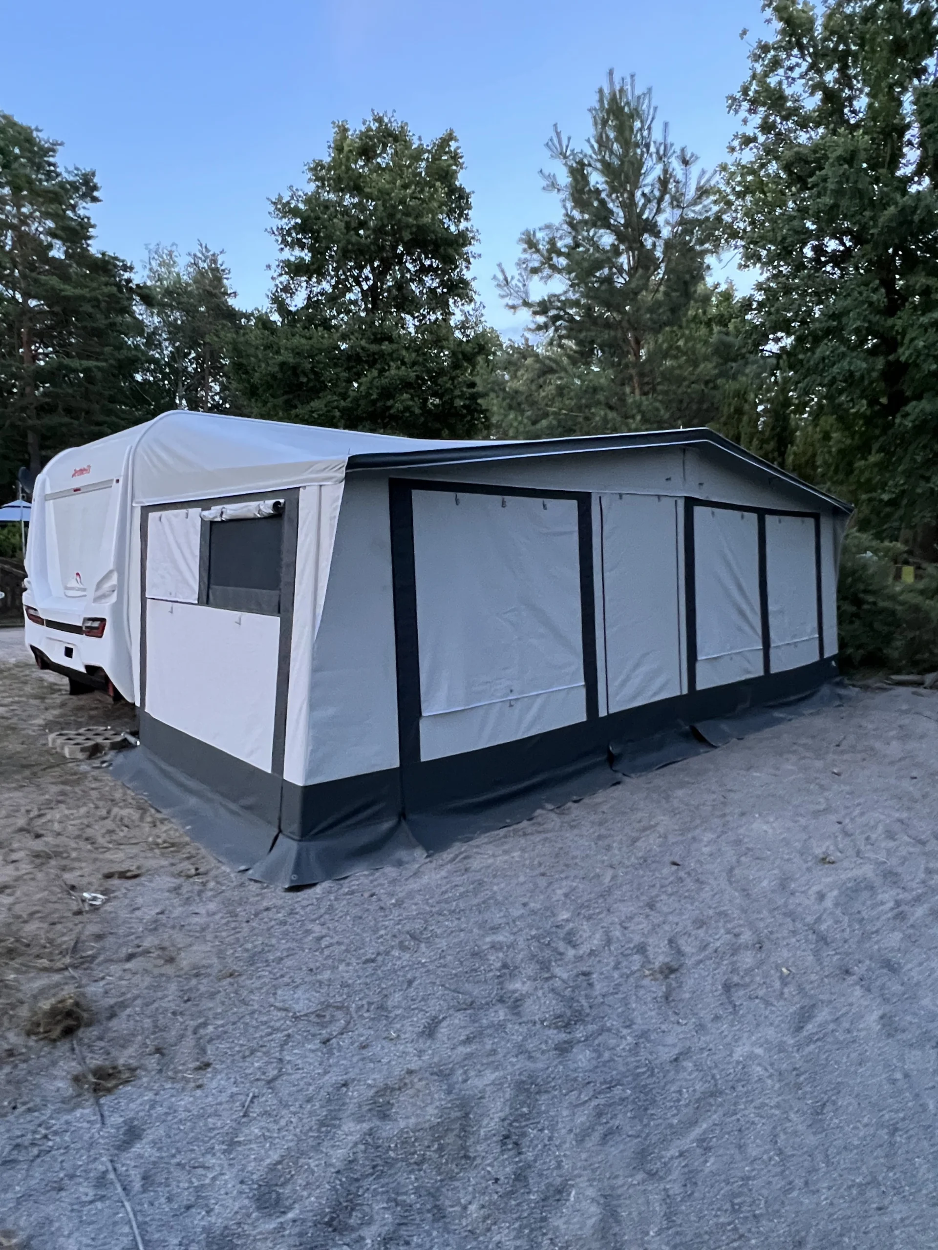 Vorzelt Campingwagen